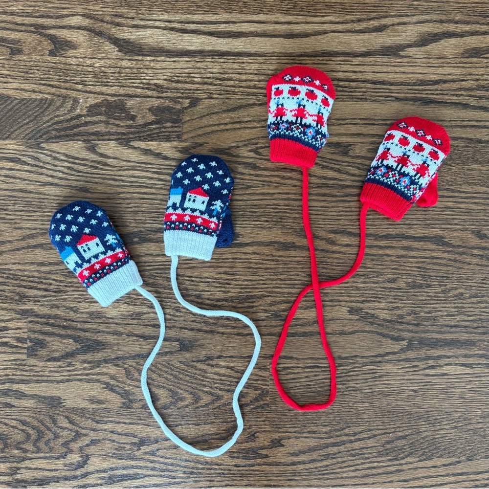 Cozy Winter Knit Mittens for Kids - Red and Blue